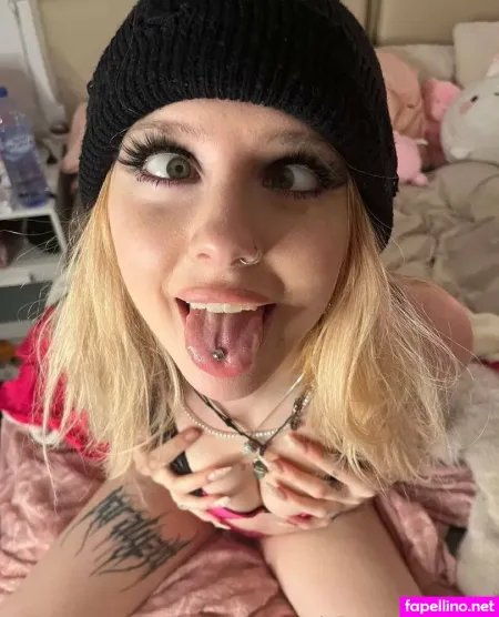 Annniiii OnlyFans Thumbnail #HRm2eAShMD