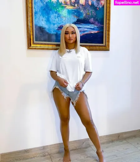 Annouveauriche OnlyFans Thumbnail #UlN6p0sFMG