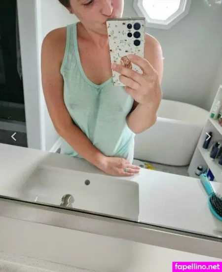 Annoyed Wifey OnlyFans Thumbnail #UAp6HuZGhx