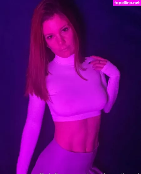 Anntheredhead OnlyFans Thumbnail #MvAkzlngrr