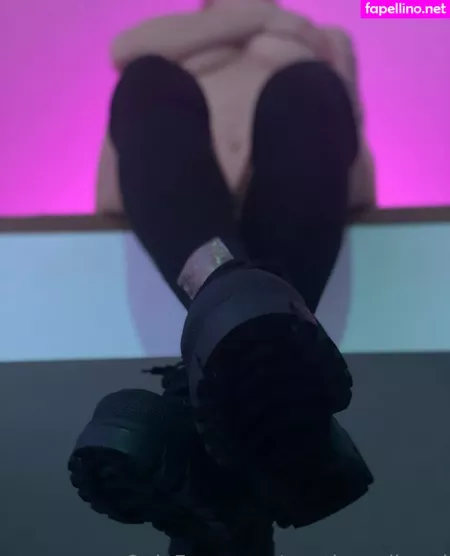 Anntheredhead OnlyFans Thumbnail #oo1LgSATBt