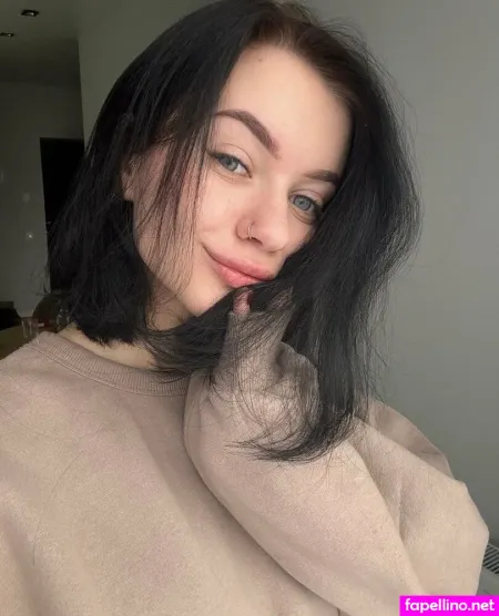 Annyolsen OnlyFans Thumbnail #YJQm3UazKP