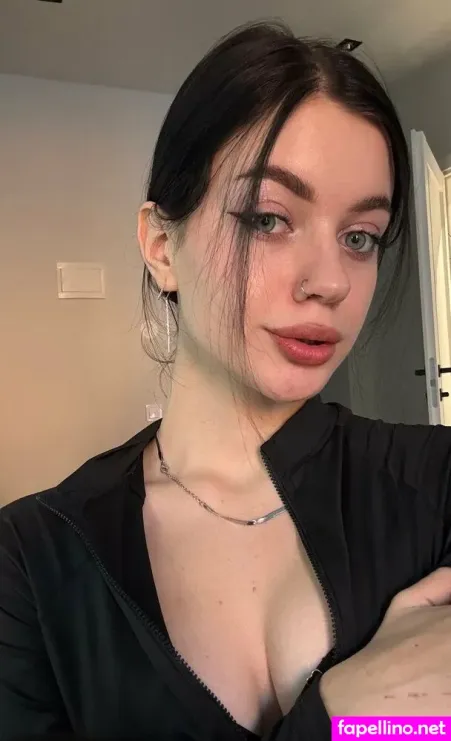 Annyolsen OnlyFans Thumbnail #dlvpucSN2Q