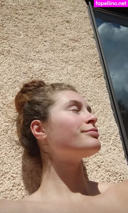 Anthea Bertrand OnlyFans Thumbnail #G7zC6Buaux