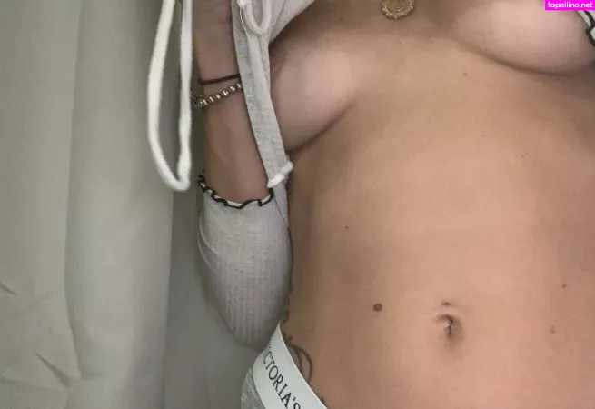 Antoinette Cuccia OnlyFans Thumbnail #2hVvm9Tt0U