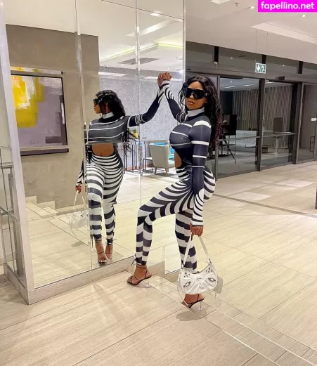 Antoinette OnlyFans Thumbnail #2VrolGevF7