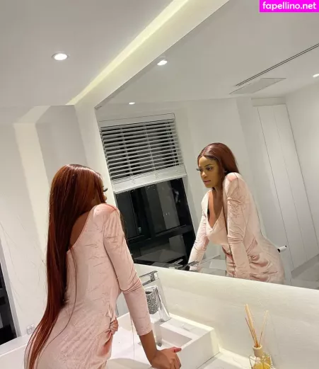 Antoinette OnlyFans Thumbnail #40KtTf1g7u