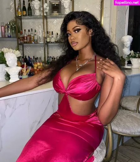 Antoinette OnlyFans Thumbnail #Bi4m2Y1r16