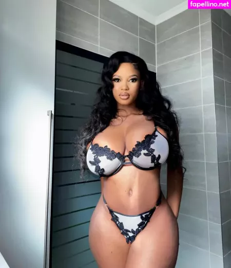 Antoinette OnlyFans Thumbnail #ONlTBd5WOd