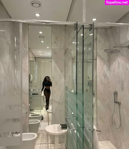 Antoinette OnlyFans Thumbnail #e73mvHMleV