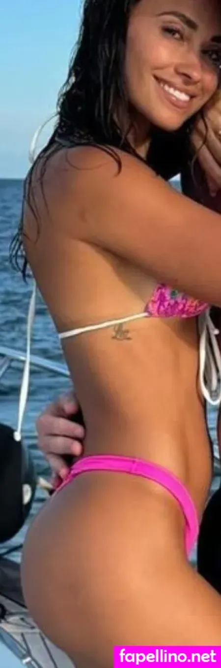 Antonella Roccuzzo OnlyFans Thumbnail #OcM4hPn5vs