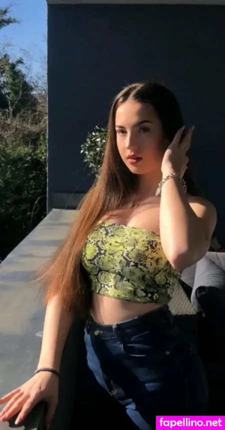 Antonia Chiara OnlyFans Thumbnail #2Wx1Opg2Vm