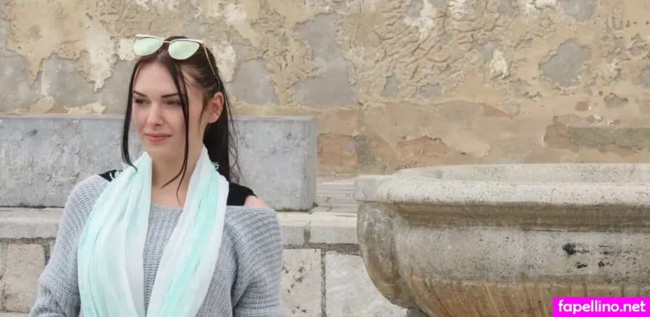 Antonia Jay King OnlyFans Thumbnail #mBY7plYBa1