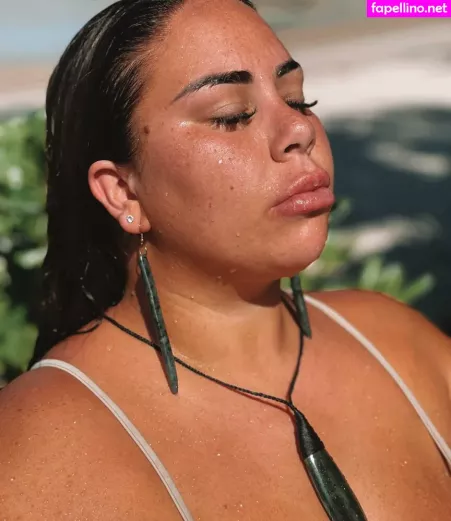 Antonia Waerea Adams OnlyFans Thumbnail #3S4naZf7YR