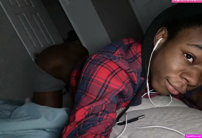 Antxquu OnlyFans Thumbnail #DpScEvYLsa