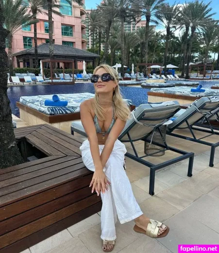 Anuschka Van Lent OnlyFans Thumbnail #0XXKKPgsjA