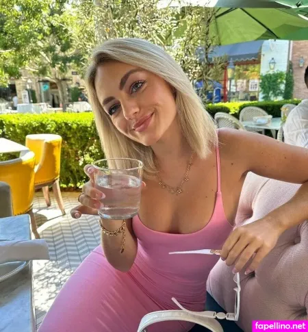 Anuschka Van Lent OnlyFans Thumbnail #Hzx8cYNDLr