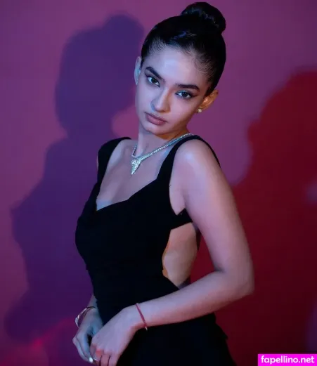 Anushka Sen OnlyFans Thumbnail #GyA3flRygc