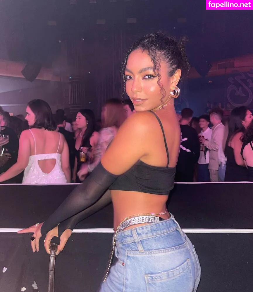 anygabriellyofficial, gabrielly.aviila Nude Leaked OnlyFans Photo #UtliRFYtbh