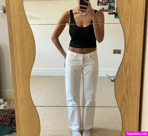 Anya Dhesi OnlyFans Thumbnail #KlXBv6rAuS