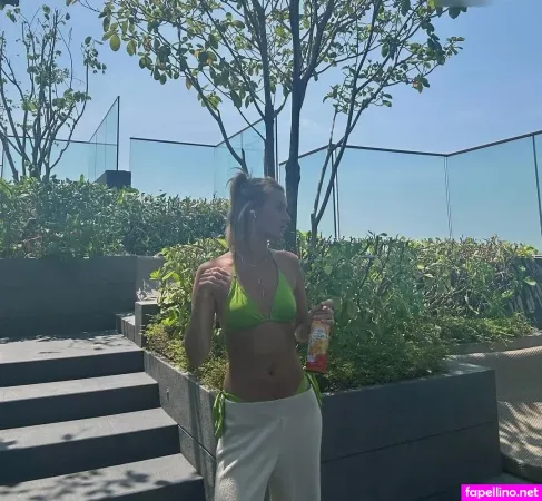 Anya Elsner OnlyFans Thumbnail #m2RbFun2ZF