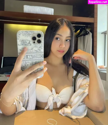 Anya Geraldine OnlyFans Thumbnail #4LmCt24Cua