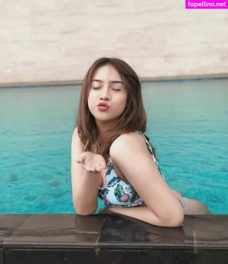 Anya Geraldine OnlyFans Thumbnail #8PJEQ5WwkN