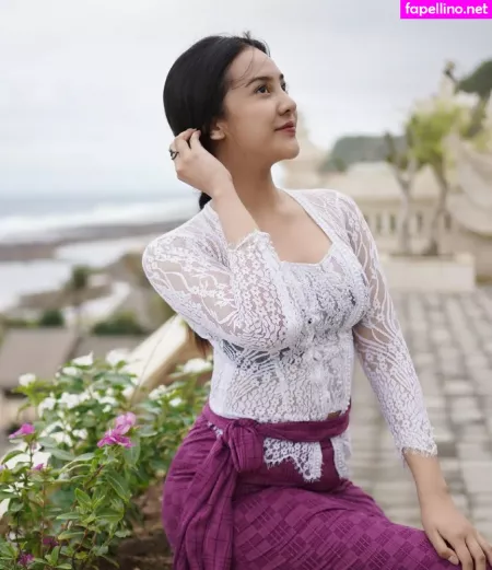 Anya Geraldine OnlyFans Thumbnail #DtXqs38RCt