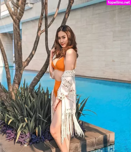 Anya Geraldine OnlyFans Thumbnail #UxXxh8tMXg