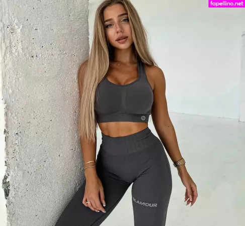 Anya Hryshchenko OnlyFans Thumbnail #SQHTHCaV5A