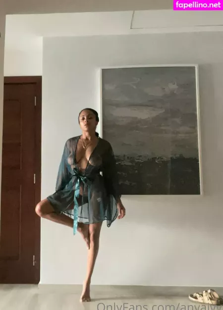 Anya Ivy OnlyFans Thumbnail #2Yb9A9uKc3