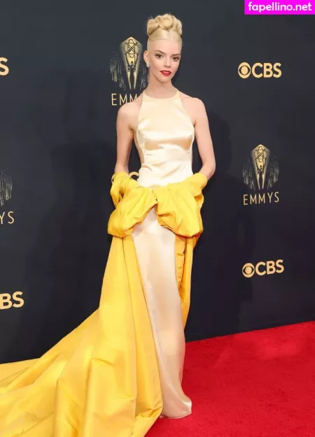 Anya Taylor Joy OnlyFans Thumbnail #o5yLtTsi3a