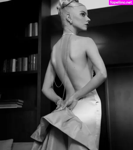 Anya Taylor Joy OnlyFans Thumbnail #suT0GT9SQ1