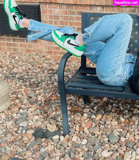 Anya Truax OnlyFans Thumbnail #0YGnHHFZFE