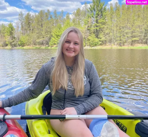 Anya Truax OnlyFans Thumbnail #4Ya6X3kWLC