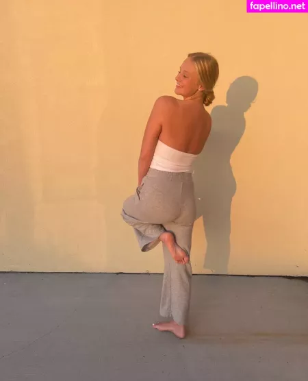 Anya Truax OnlyFans Thumbnail #70rBUr4hMV