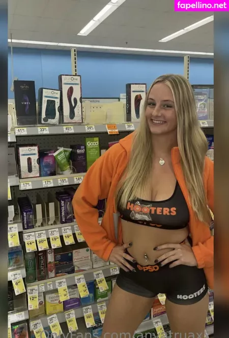 Anya Truax OnlyFans Thumbnail #CpwiWbABOI