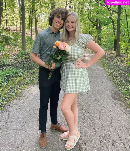 Anya Truax OnlyFans Thumbnail #F7nHQ8uiqG