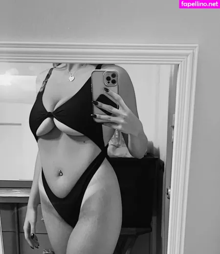 Anya Truax OnlyFans Thumbnail #PiC9A4Jlqw