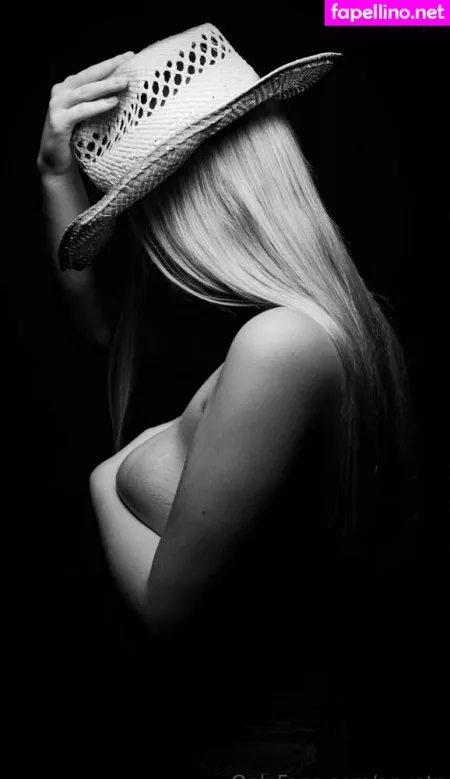 Anya Truax OnlyFans Thumbnail #WpqG9mLOrU