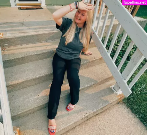 Anya Truax OnlyFans Thumbnail #fPlhyOUudC