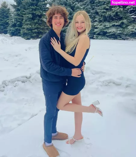 Anya Truax OnlyFans Thumbnail #fQb8DE9Ian