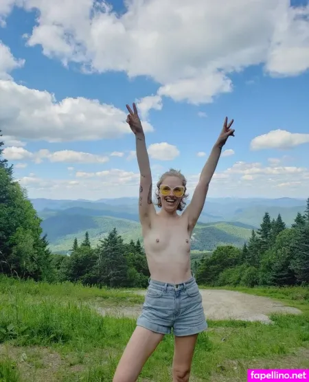 Anya Volz OnlyFans Thumbnail #k3WX08Wzs4