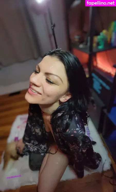 Anyalikestosuck OnlyFans Thumbnail #epBD8oSP2M