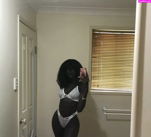 Anyang Deng OnlyFans Thumbnail #Kaw80tlEUn