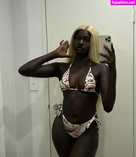 Anyang Deng OnlyFans Thumbnail #N0JJdQJOyZ