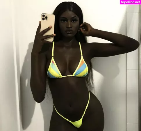 Anyang Deng OnlyFans Thumbnail #S0eSDunmDF