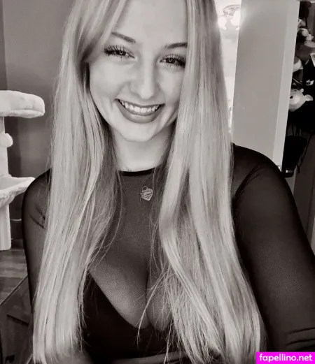 Anyatruaxx OnlyFans Thumbnail #LcIAGaD1Mq