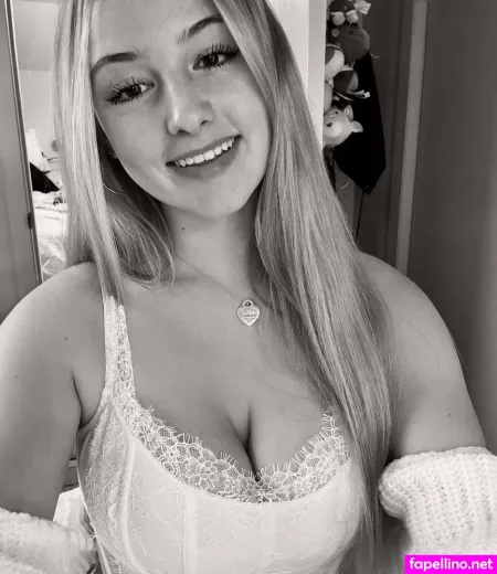 Anyatruaxx OnlyFans Thumbnail #Pk6ZmCbSzn