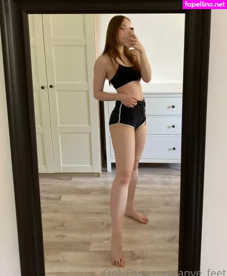 Anye Feet OnlyFans Thumbnail #bfm925v6FB